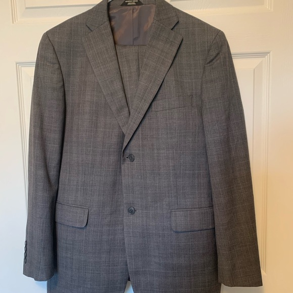 Mens 2 piece suit - Picture 3 of 3